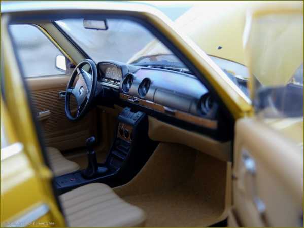 1:18 Mercedes-Benz 200 Kombi S123 123 T-Modell 1982